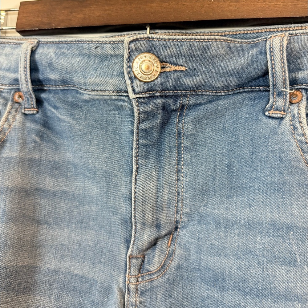 American Eagle Outfitters Blue Jean Shorts - Picture 2 of 13
